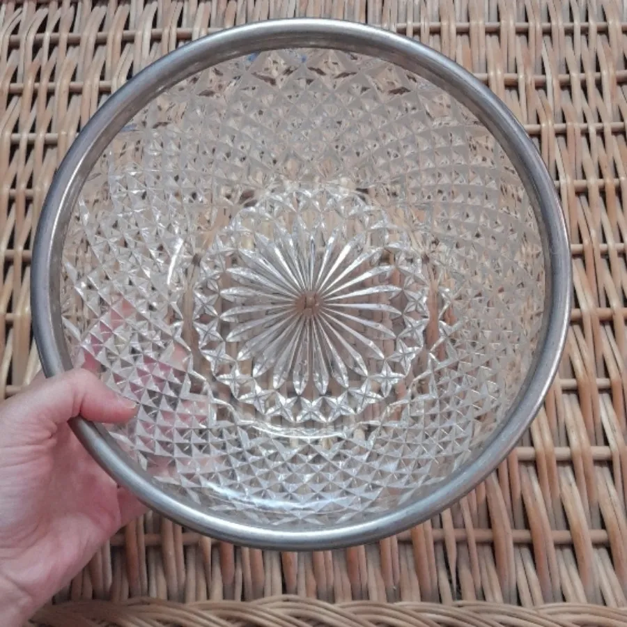 کاسه آمریکایی قدیمی