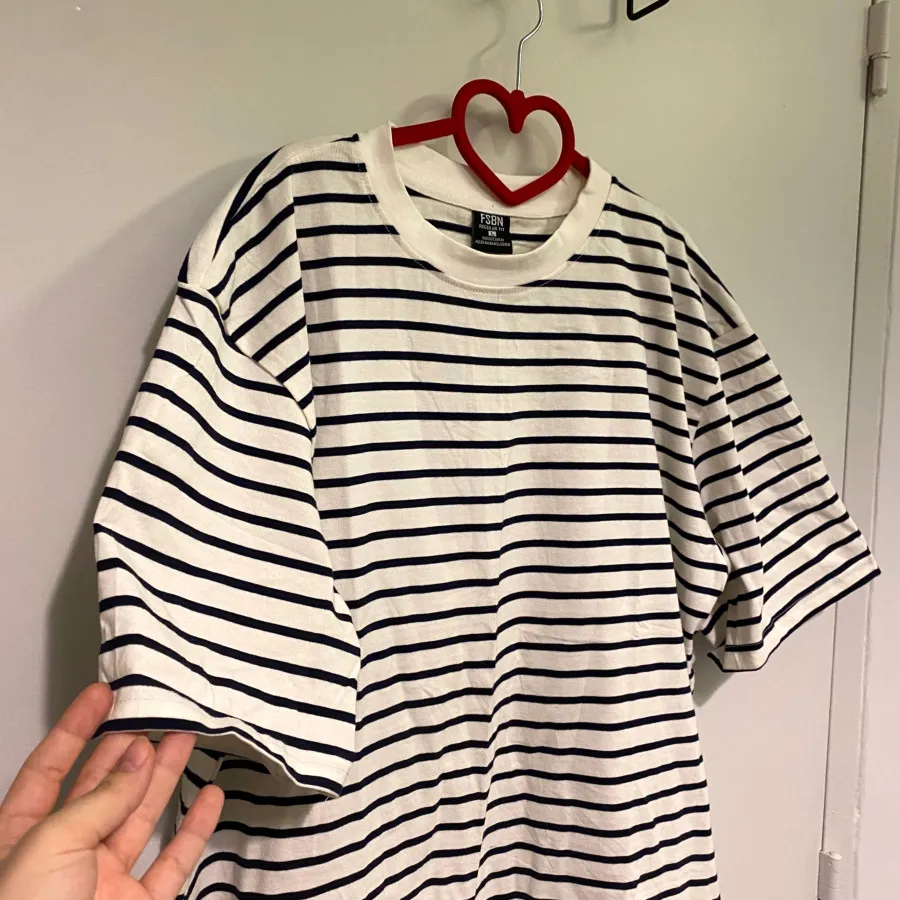 تیشرت نخی راه راه