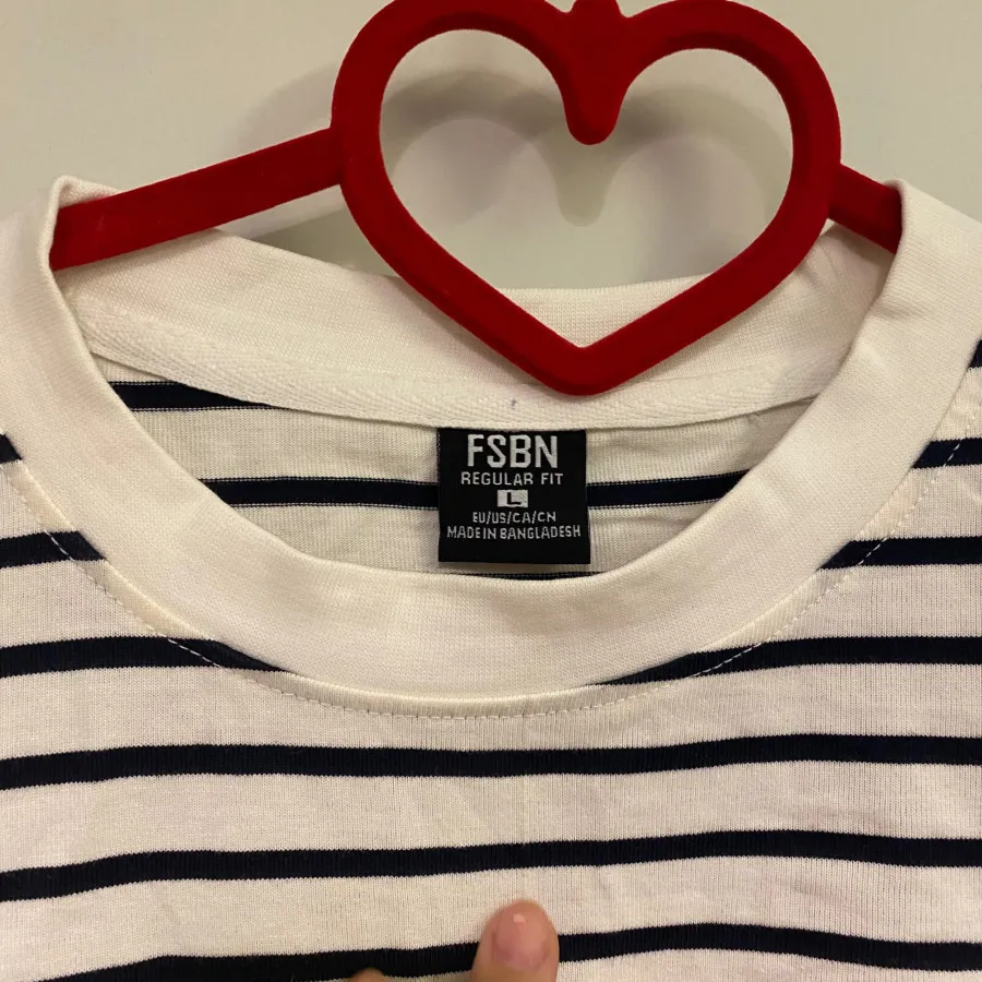 تیشرت نخی راه راه