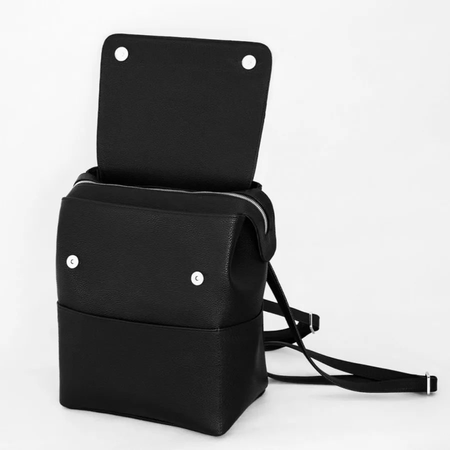 کوله پشتی چرم صنعتی
