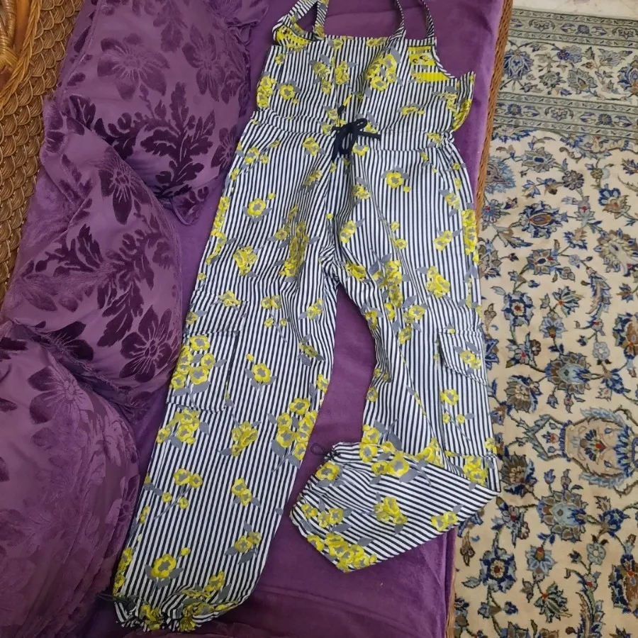 شلوار پیشبندی گلدار