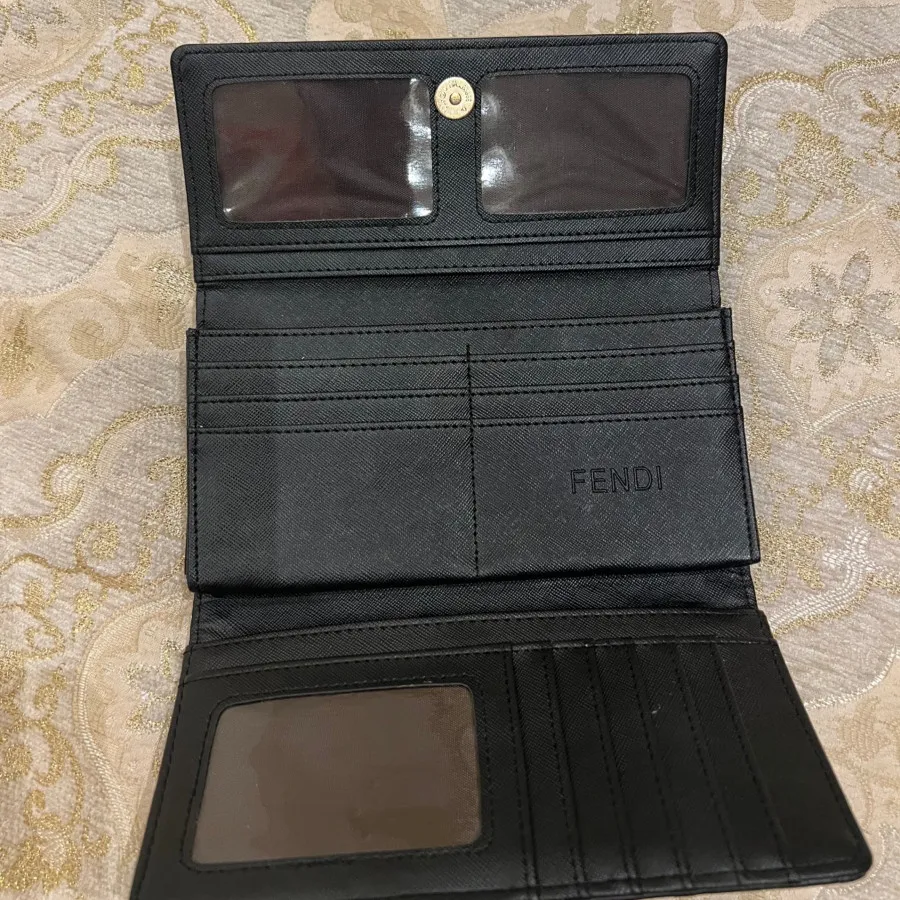 کیف پول زنانه