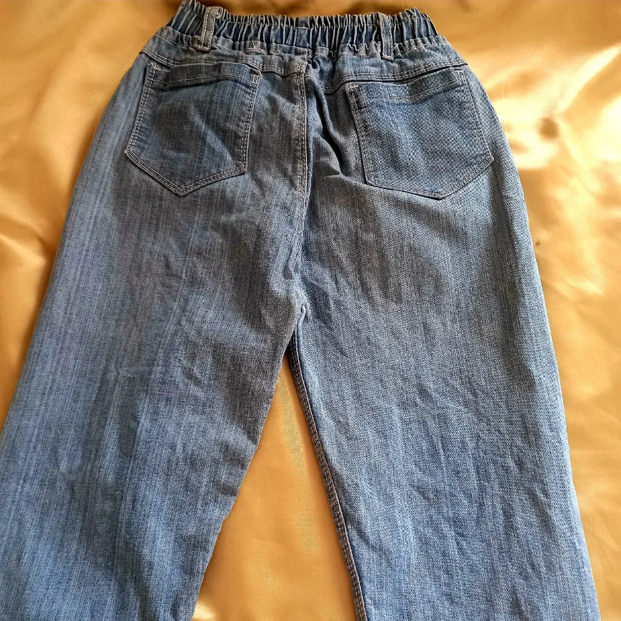 شلوار جین بچگانه