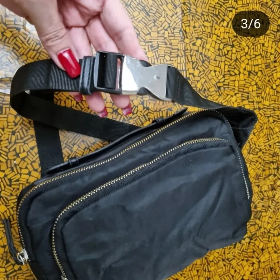 کیف کمری Mango