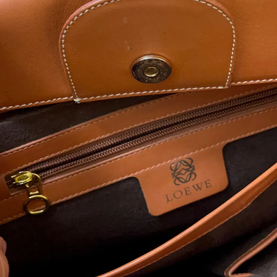 کیف شیک و مجلسیLOEWE