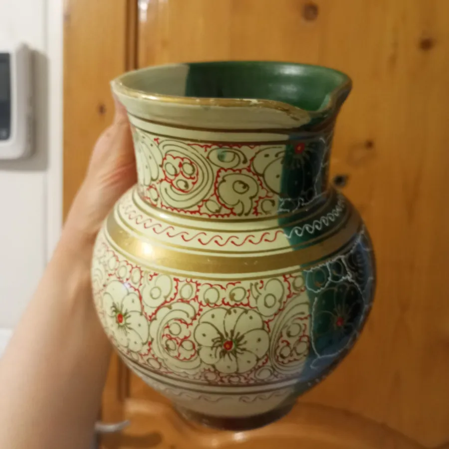 پارچ سنتی دو رنگ قدیمی