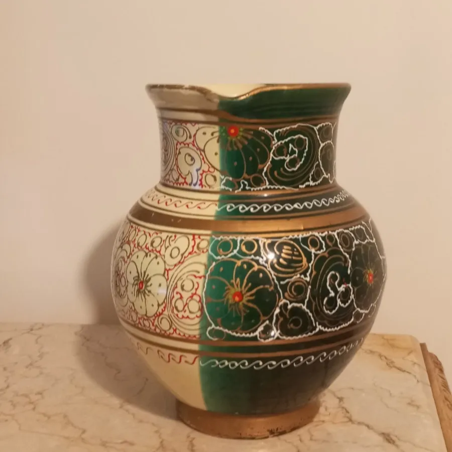 پارچ دو رنگ قدیمی