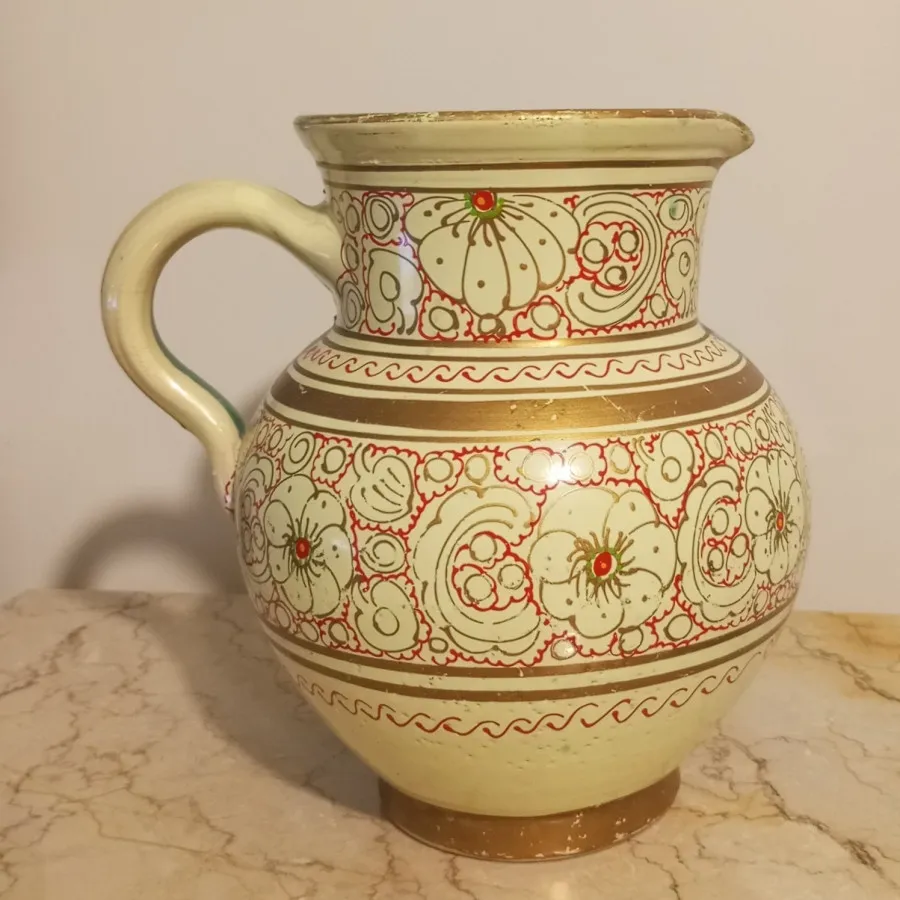پارچ دو رنگ قدیمی