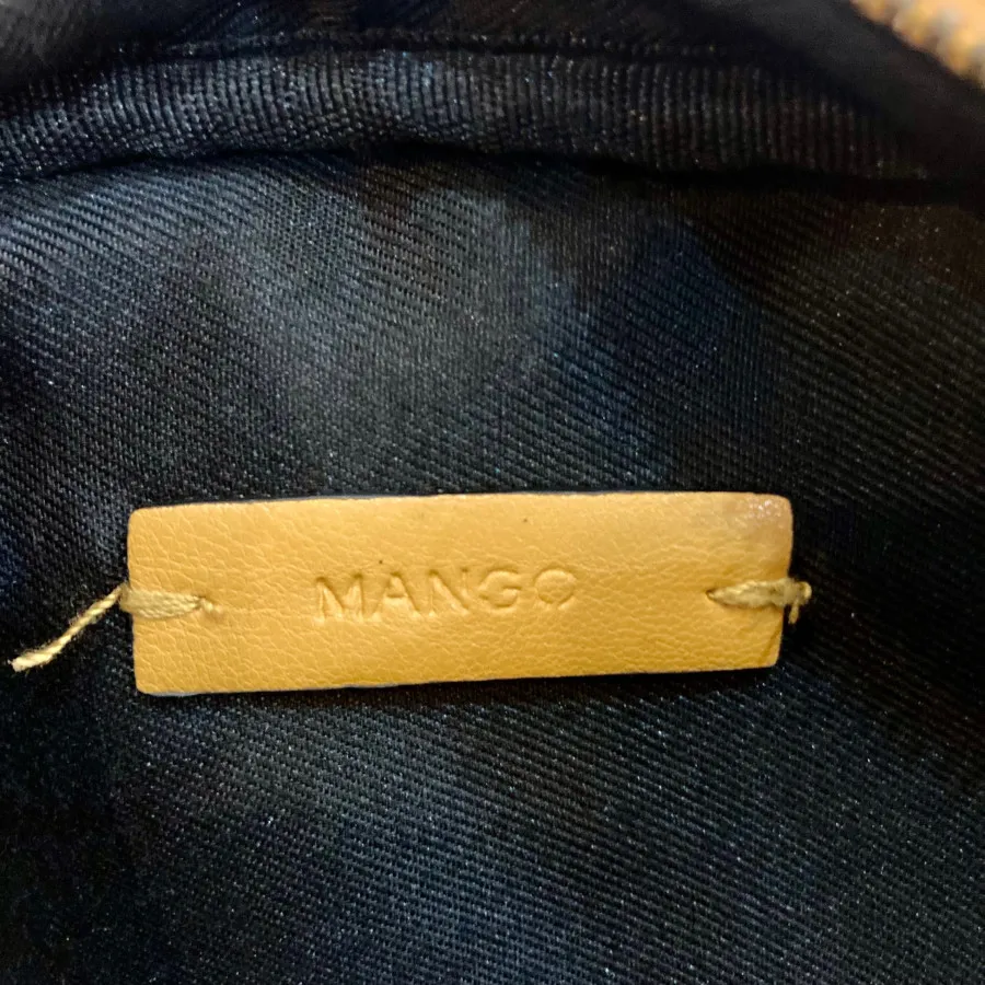 کیف کمری منگو