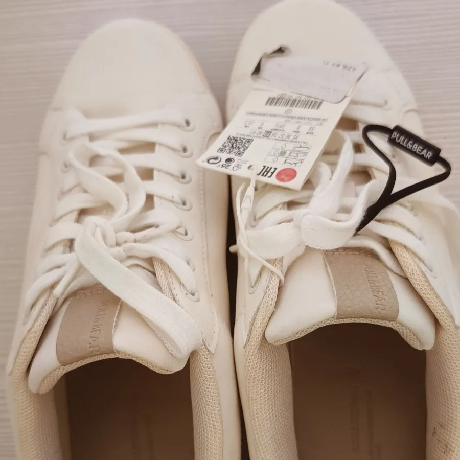 کتونی pull &bear