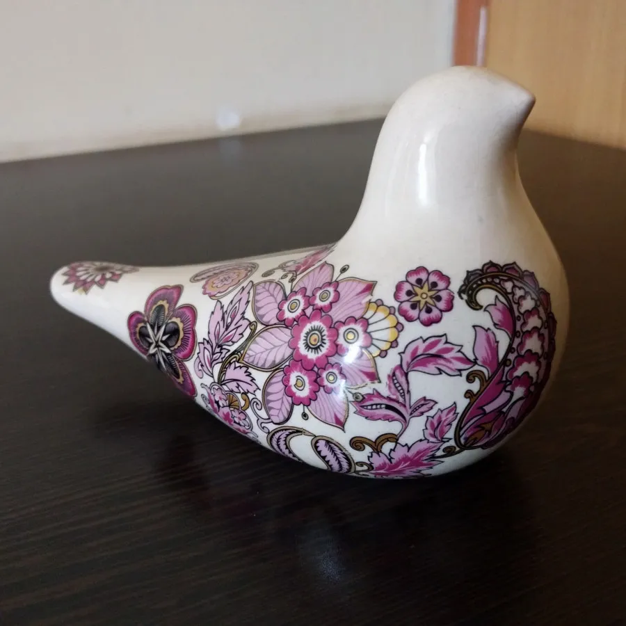 دکوری پرنده سفالی