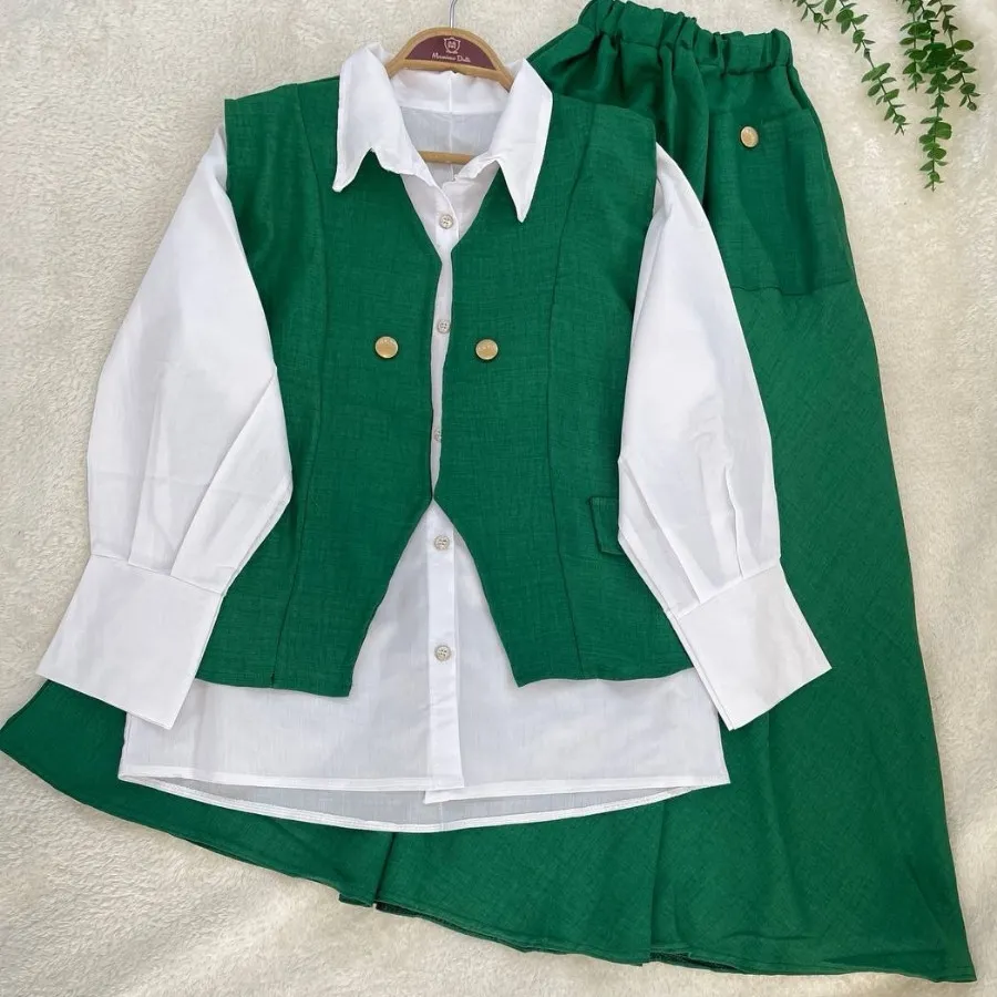 کت و دامن و شومیز