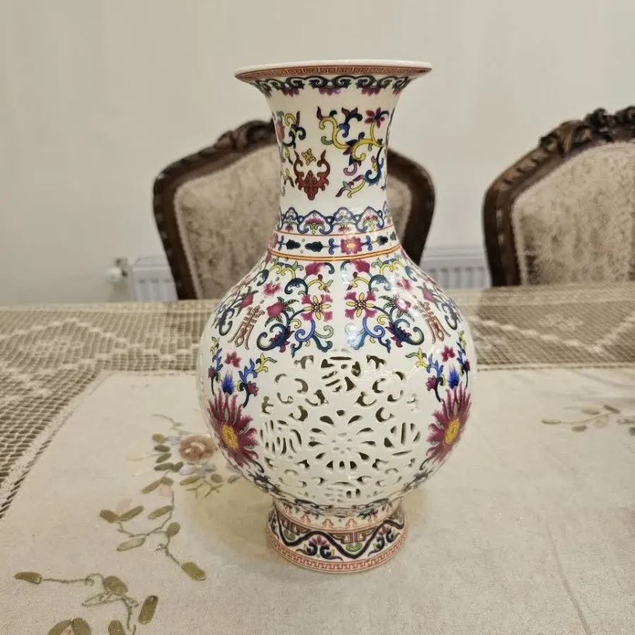 گلدان قدیمی زمان پهلوی