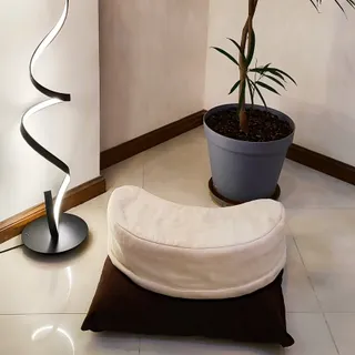 کوسن آرگونومیک مدیتیشن
