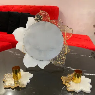آیینه و شمعدان