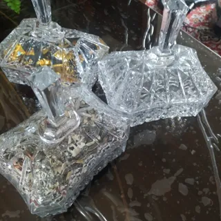 ظرف شیشه ای