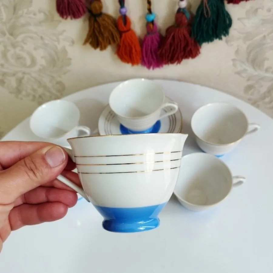 فنجان ونعلبکی