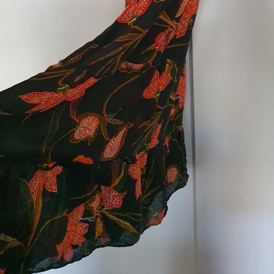 پیراهن ساحلی