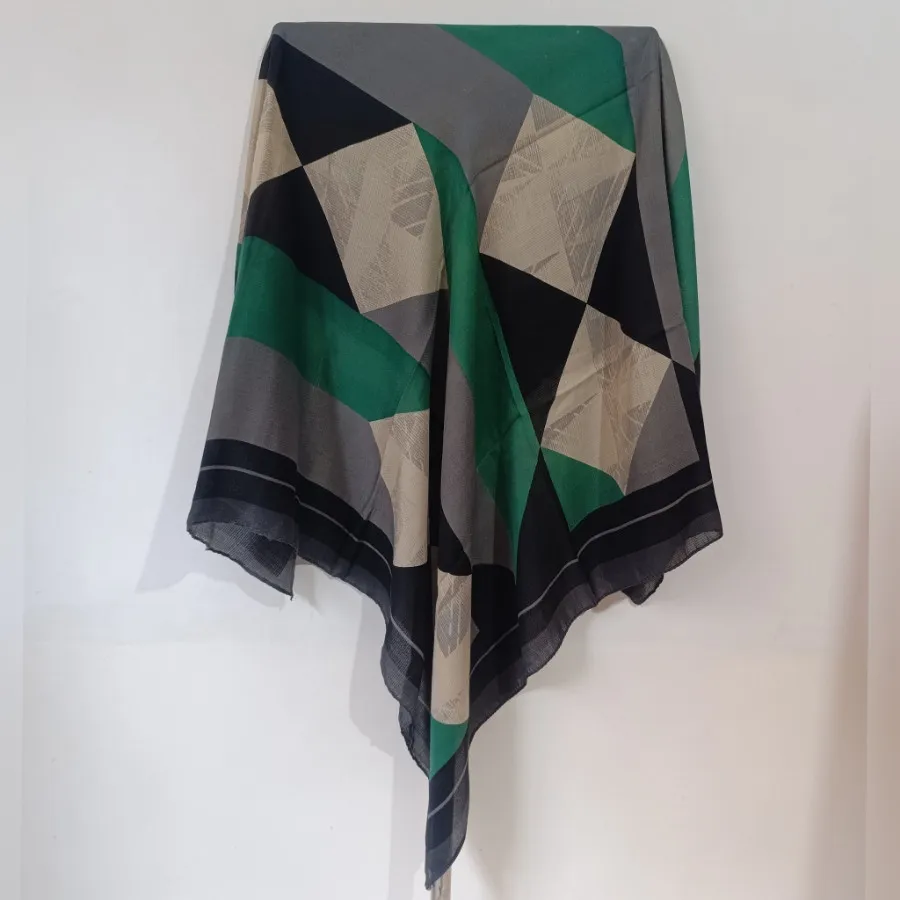 روسری سبز پولداری