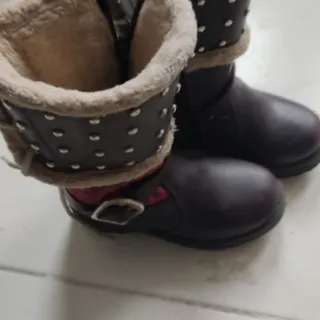 بوت دخترانه