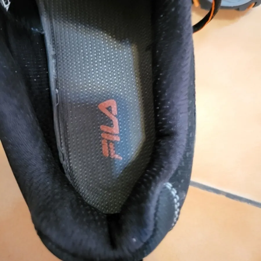 کفش طبیعت گردی اصل Fila