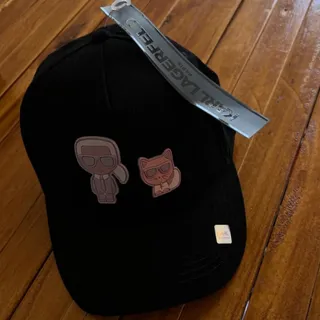 کلاه کپ  karl Lagerfied