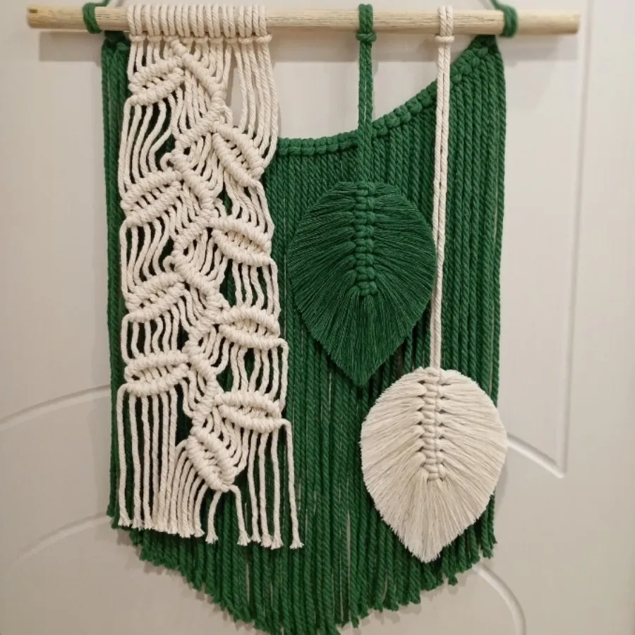 دیوار کوب مکرومه (طرح برگ