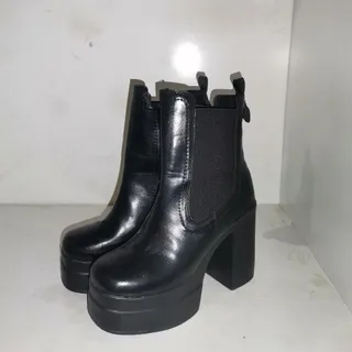 بوت مجلسی فوق نرم وراحت
