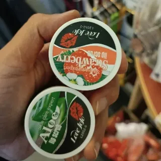 اسکراب لب میوه ای