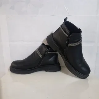 نیم بوت