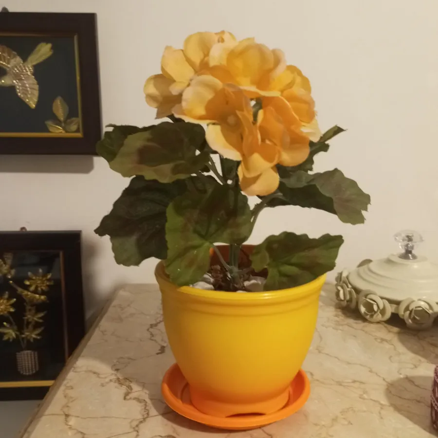 گل مصنوعی زیبا