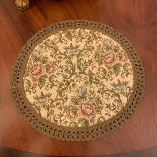 رومیزی گرد اروپایی