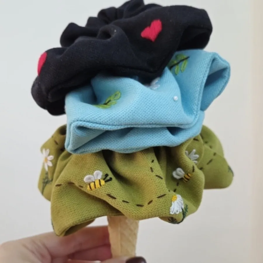 اکسسوری مو گلدوزی شده