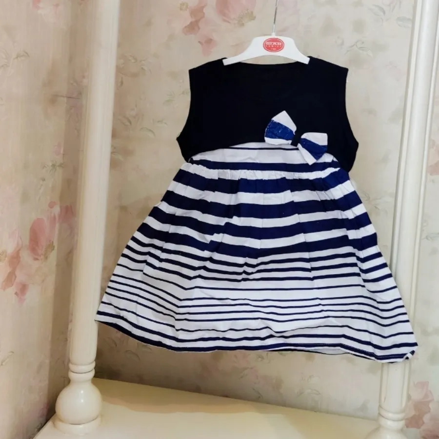 پیراهن دخترانه