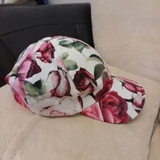 کلاه نقابدار گل رز