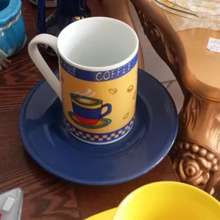 ماگ و زیر فنجانی نو