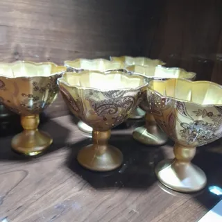 6 عدد ظروف پایه دار