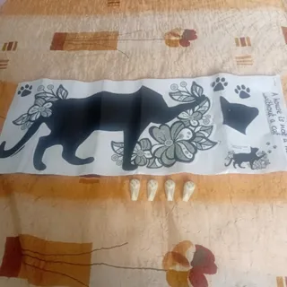 آویزاکسسوری و دکوری دیوار