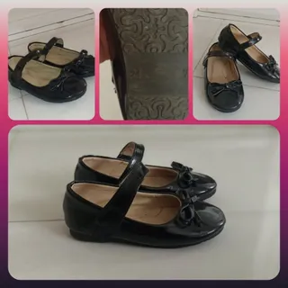 کفش عروسکی