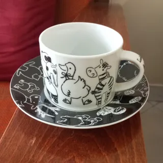 فنجان و نعلبکی