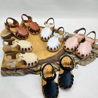 کفشش