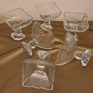 بستنی خوری