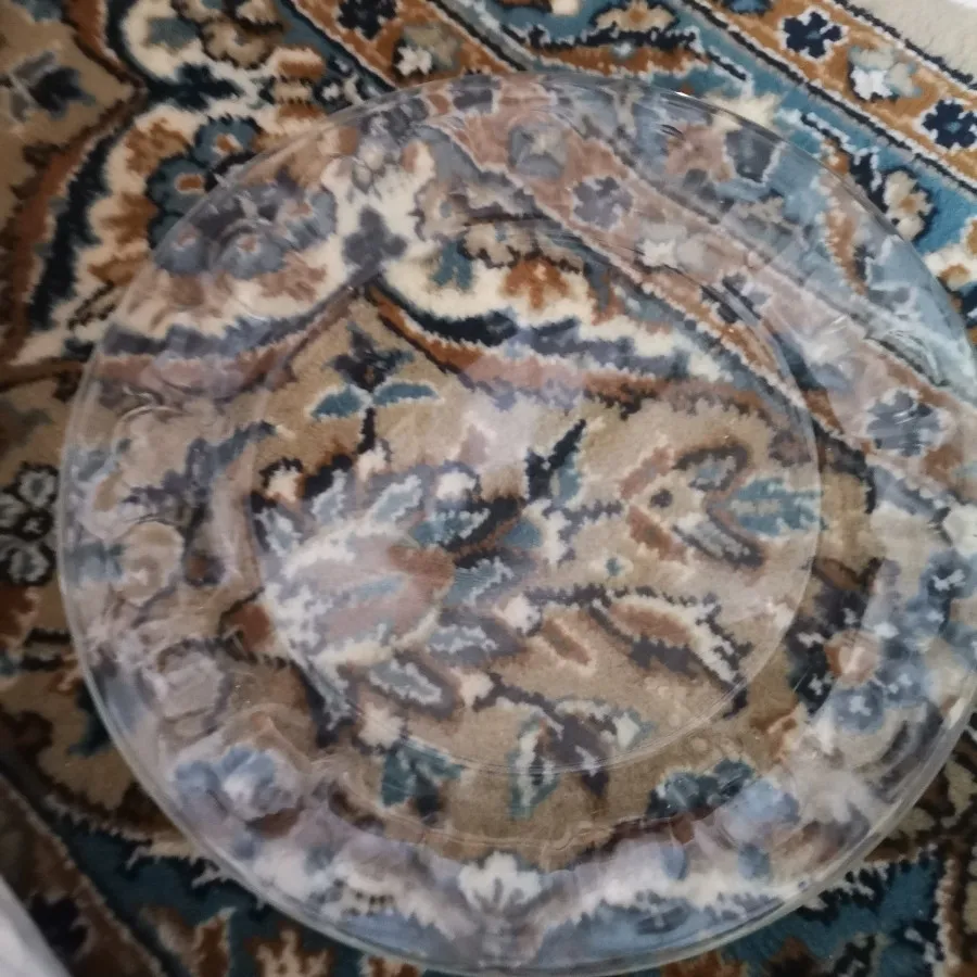 تعدادی ظرف چینی وپیرکس