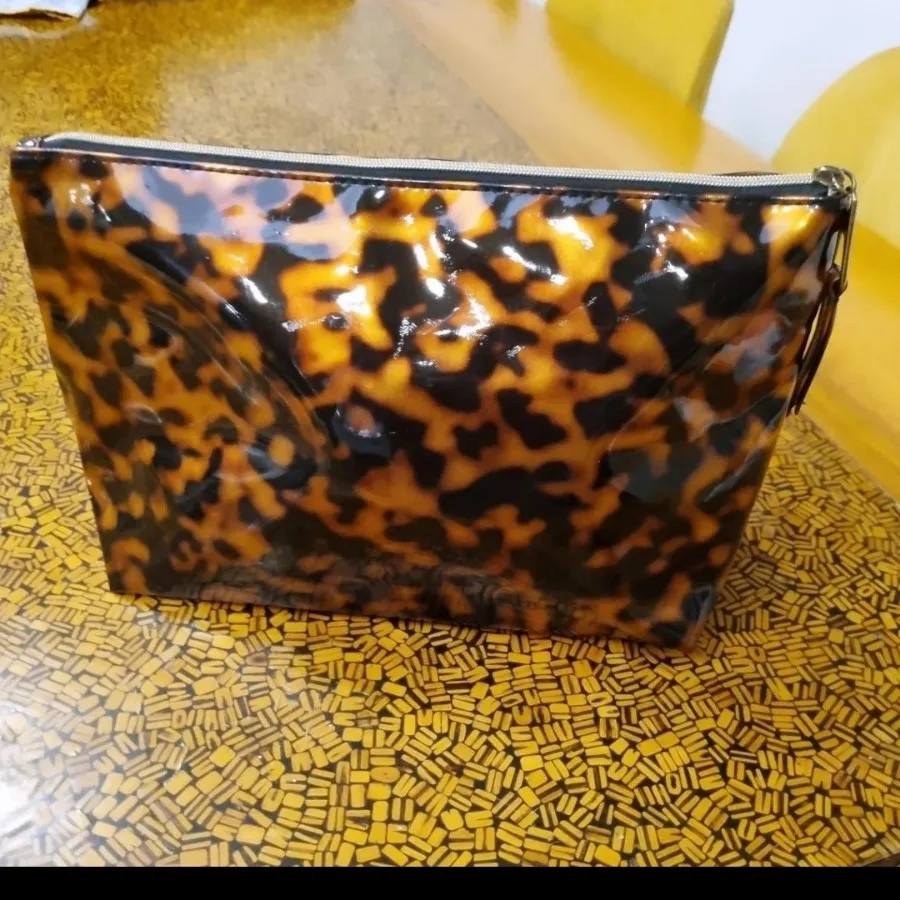 کیف آرایشی بزرگ H&M