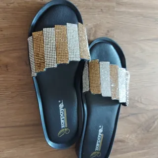 صندل زرپای