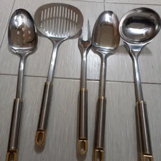 کفگیر و ملاقه