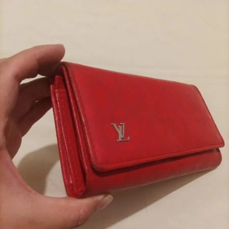 کیف پول دستی LV