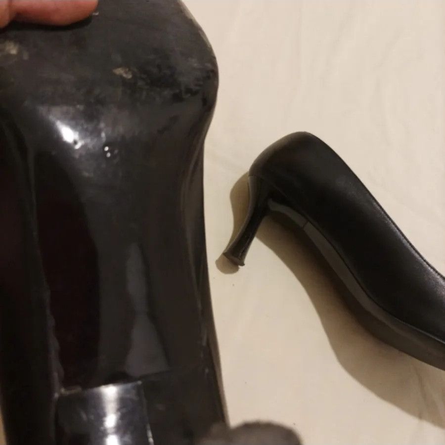 کفش پاشنه میخی مشکی