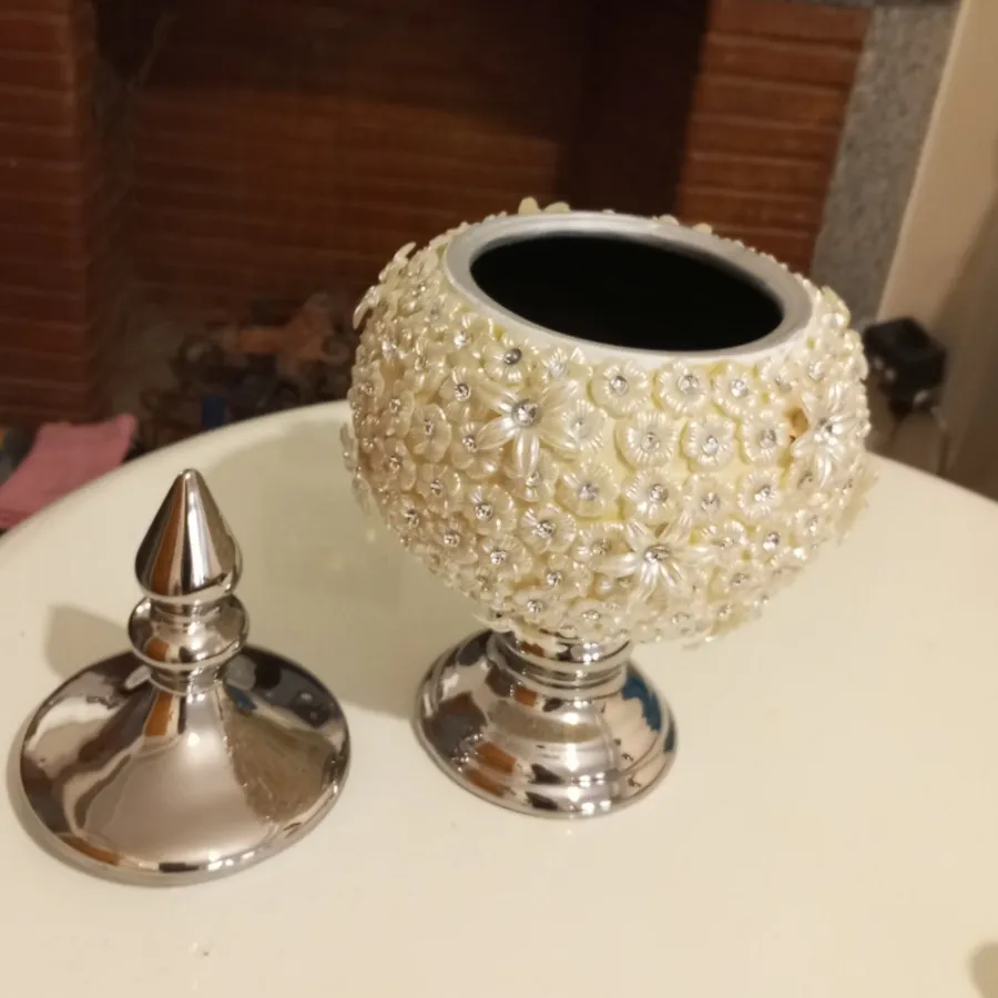 شکلات خوری مجلسی