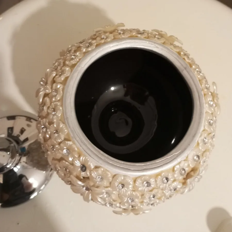 شکلات خوری مجلسی